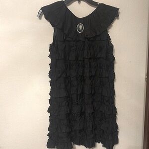 Twelve by Twelve Couture black rayon ruffle & polye lining w/faux diamond cameo